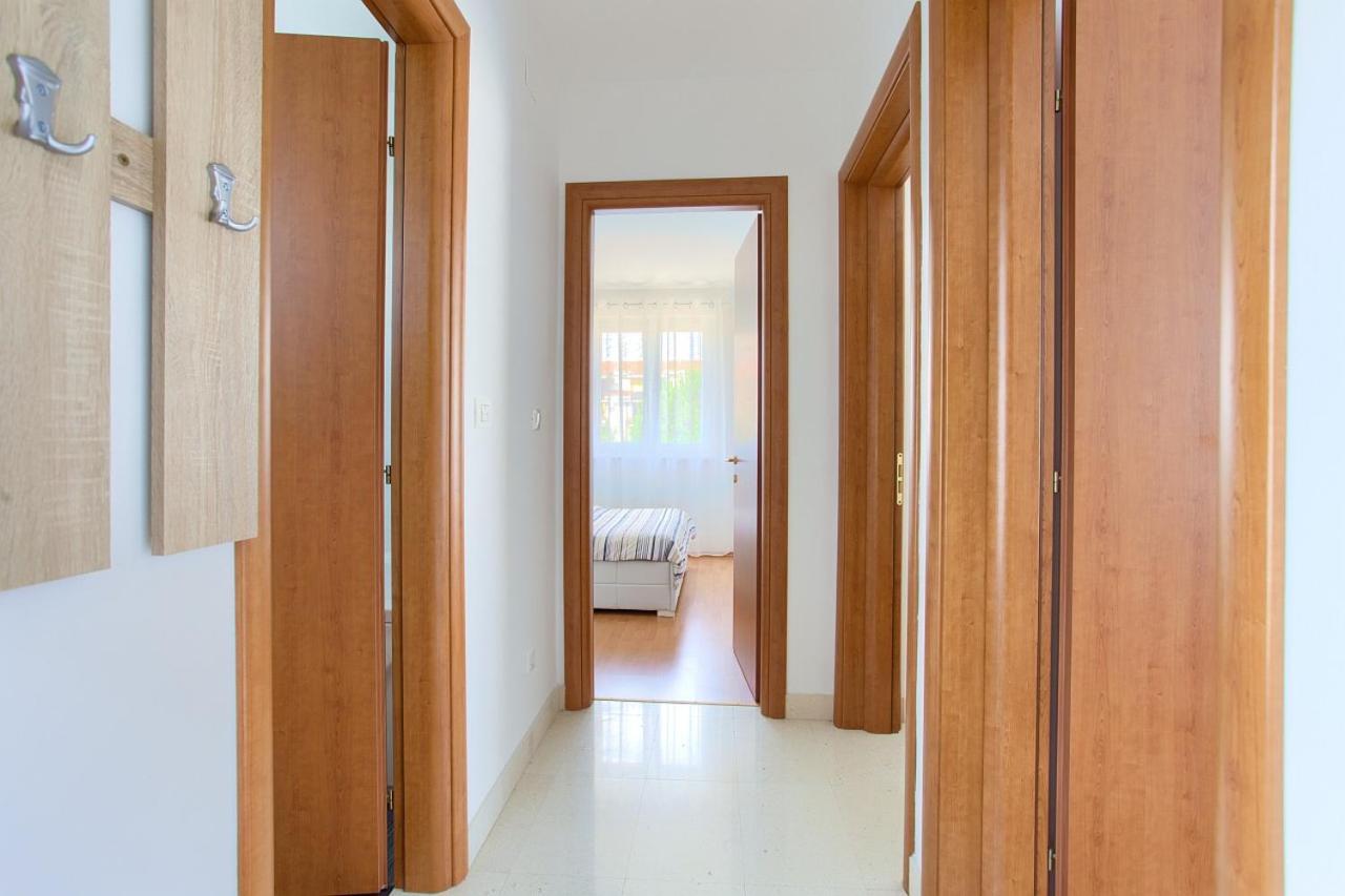 Apartment Anja Krk Town Eksteriør bilde